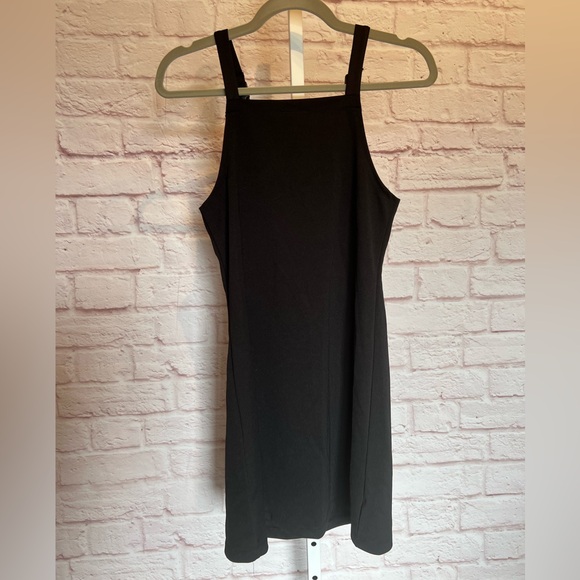 L.A. Movers Girls Romper With Sweatshirt Pocket - Picture 2 of 6